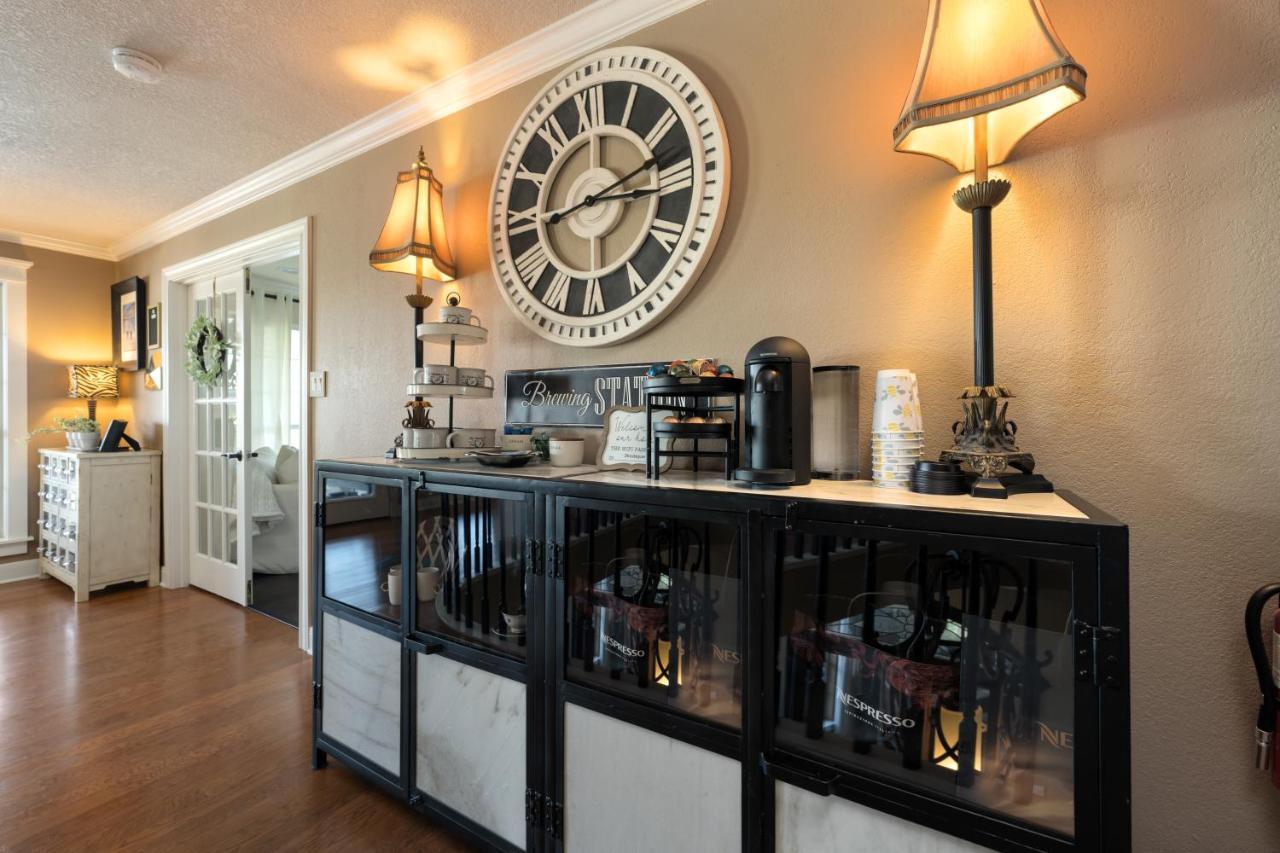 The Plantation House Boutique Inn Pflugerville Luaran gambar