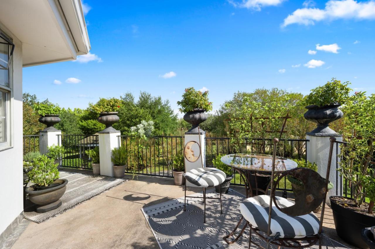 The Plantation House Boutique Inn Pflugerville Luaran gambar